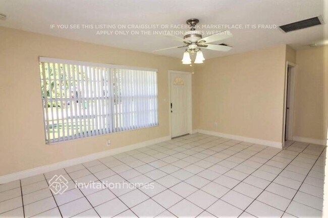 Building Photo - 5140 SW 6th Ct