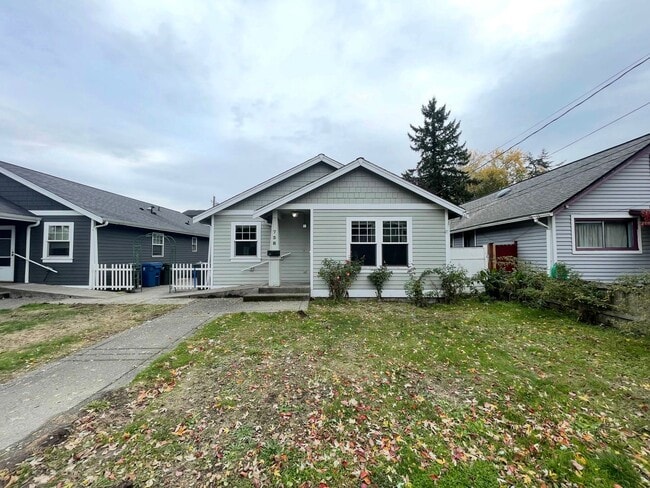 Primary Photo - Kent - Cozy 3 bedroom / 2 bathroom Renovated home