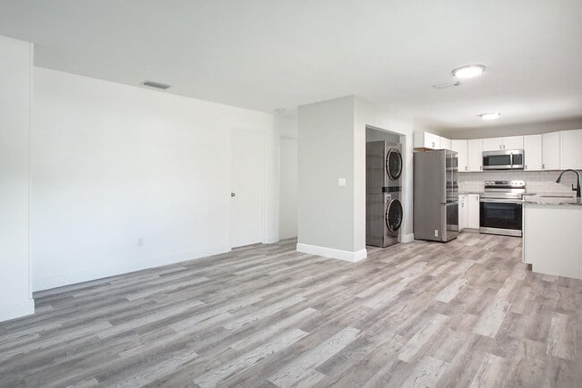 Building Photo - 2111 Jacobs Rd
