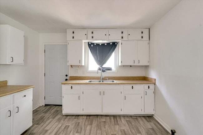 Building Photo - Charming 2-Bedroom Home in Chattanooga  – ...