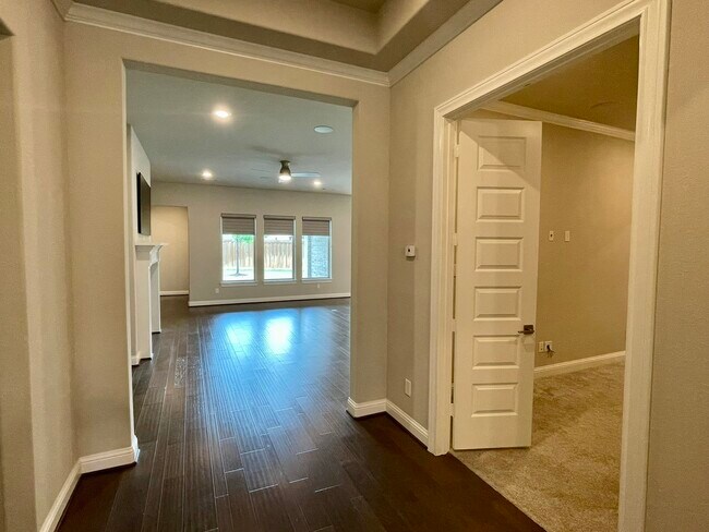 Building Photo - 28162 Briarwood Pass