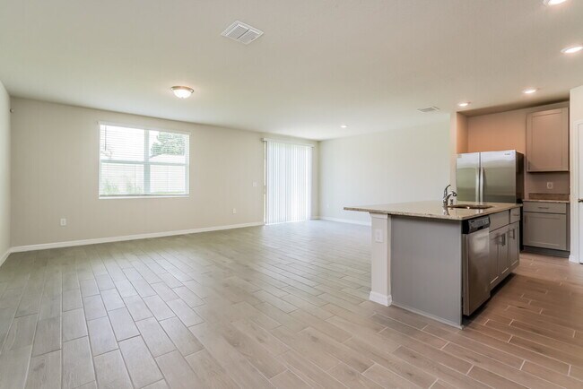 Building Photo - 1102 Oak Vly Dr
