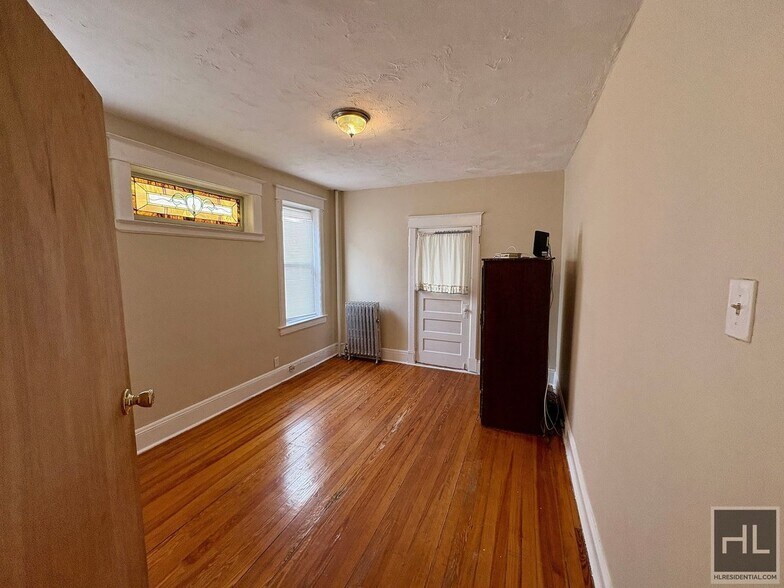 Building Photo - McLean avenue, Yonkers