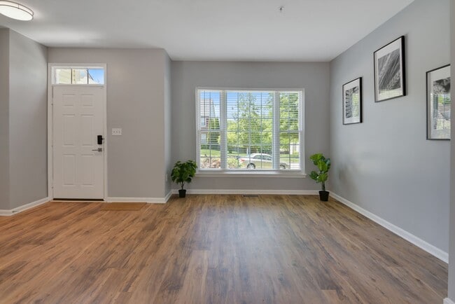 Building Photo - 9120 Banleigh Ln