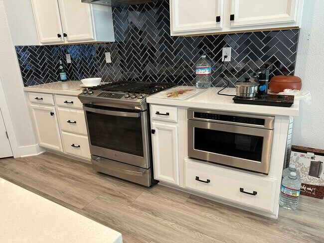 Building Photo - Epic REA - Brighton Landing Village 3 BR/2 BA Home Built in 2022 on 1 Level - Vacaville