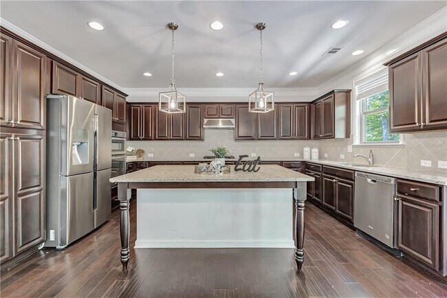 Building Photo - 850 Grove Valley Dr