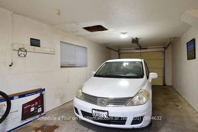 Building Photo - Remodeled 3 Bedroom, 2 Bath House