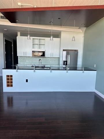 Building Photo - 2600 W 7th St