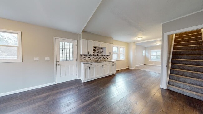 Building Photo - Jefferson Area - 3 Bedroom Single Family Home (between Lorain and Triskett)