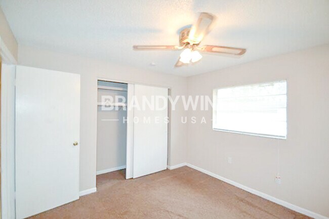 Building Photo - 4117 E Okara Rd