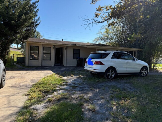 Building Photo - House for rent