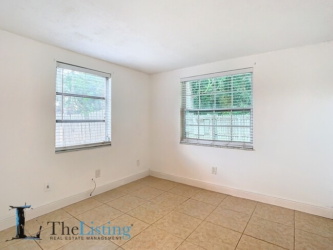 Building Photo - 1521 Swordbill Dr