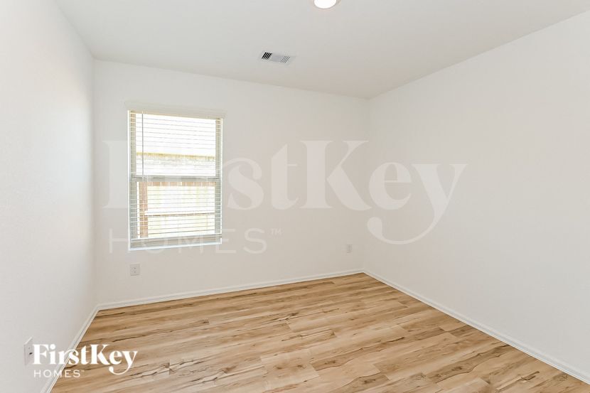 Building Photo - 8814 Bar Hbr Dr