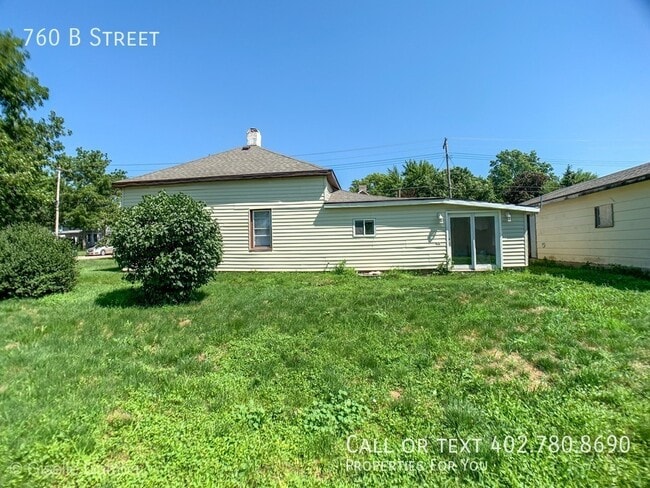 Building Photo - 760 B St