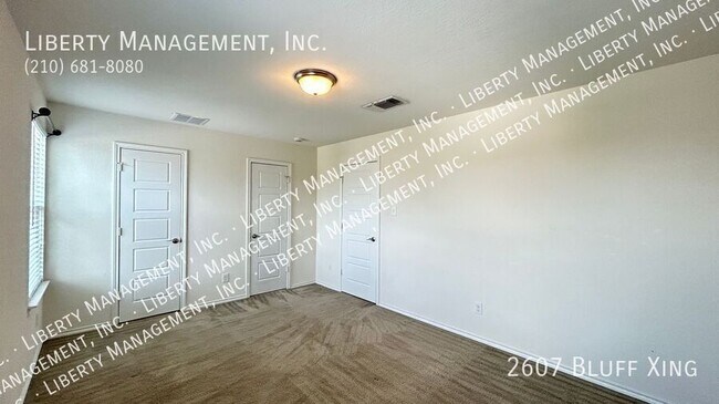 Building Photo - 2607 Bluff Cross