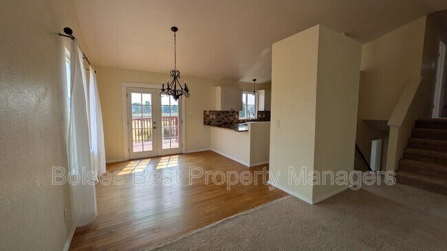 Building Photo - 5734 S Hollyhock Pl