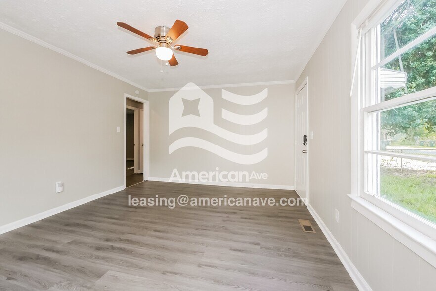 Building Photo - 1309 Alma Ave