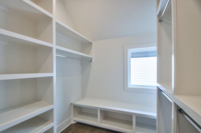 Building Photo - Welcome To Nashville!