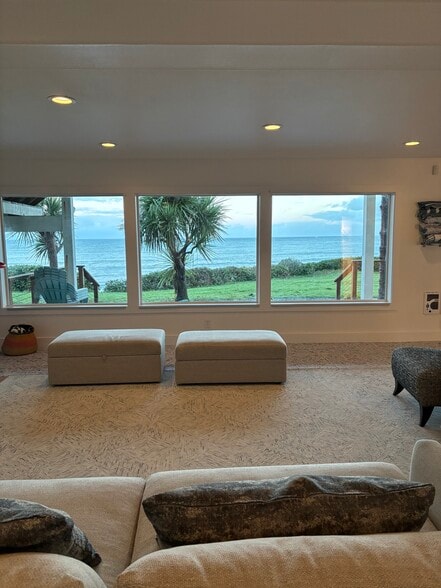 Building Photo - 90031 Cape Arago Hwy