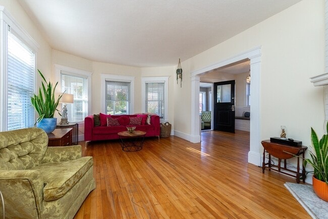 Building Photo - 59 Langdon Ave