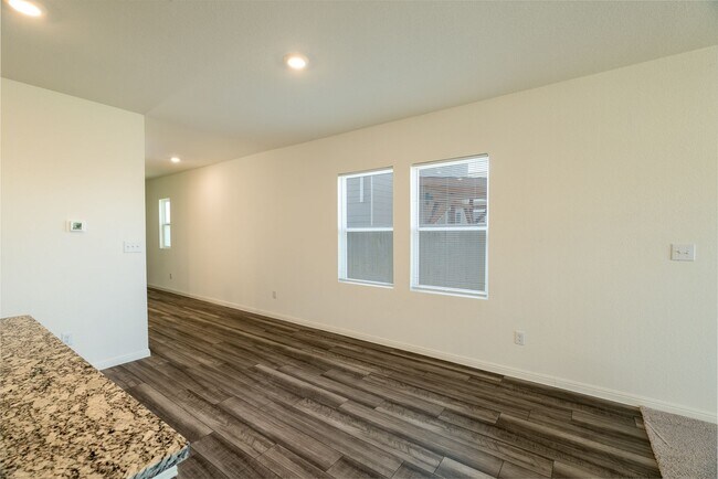 Building Photo - 402 Gemsbok Rd