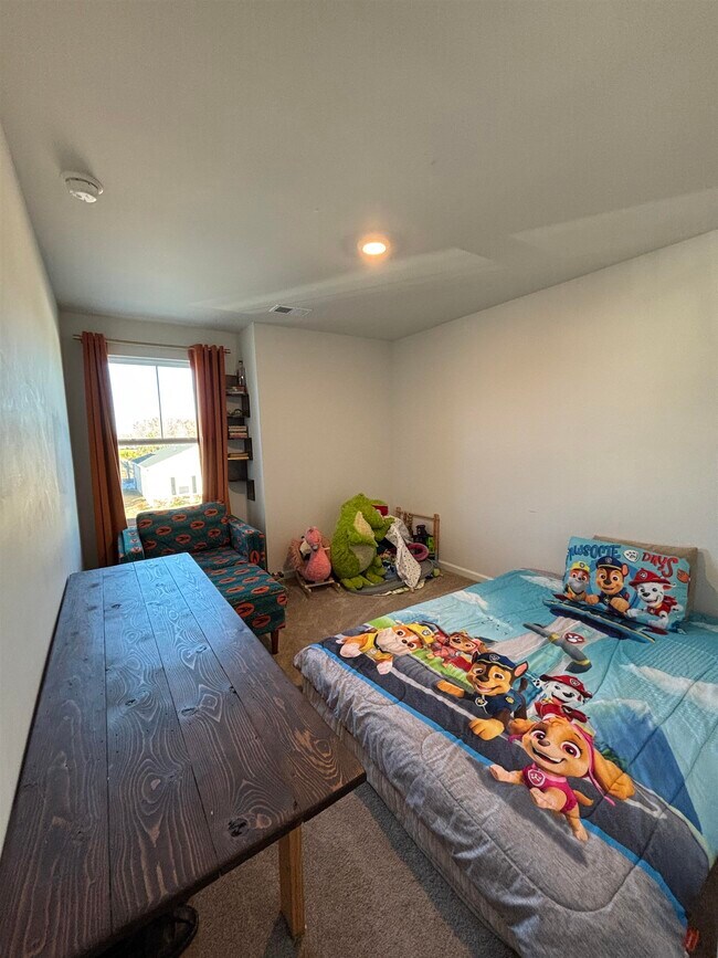 Building Photo - 523 Salty Pine Dr