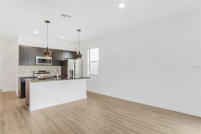 Building Photo - 3249 Energy Dr