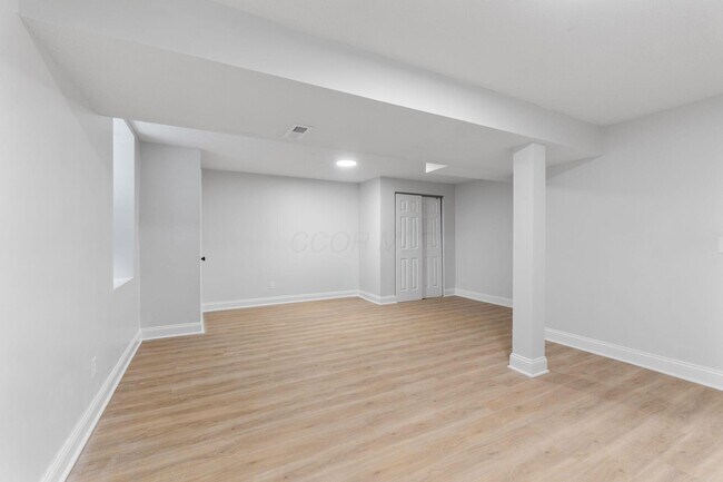 Building Photo - 1570 Green Cook Rd