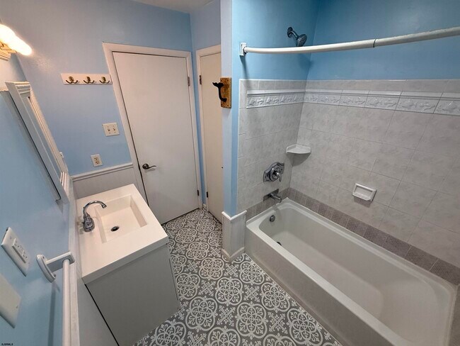 Building Photo - 230 Bethel Rd