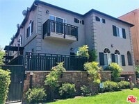 Building Photo - 5248 Satsuma Ave