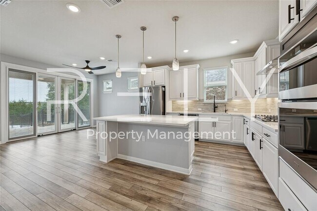 Building Photo - 603 Double Lp St