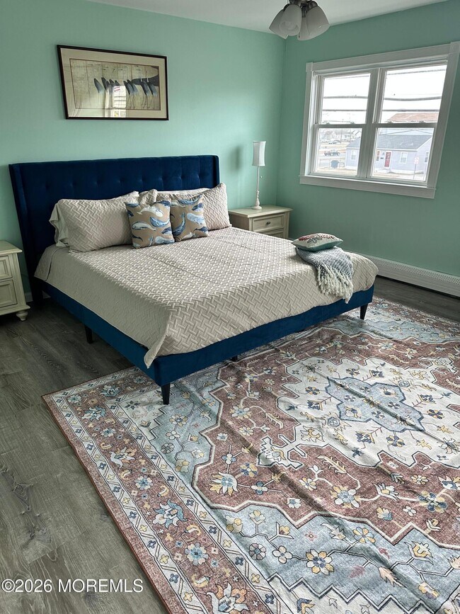 Building Photo - 3 E Central Ave