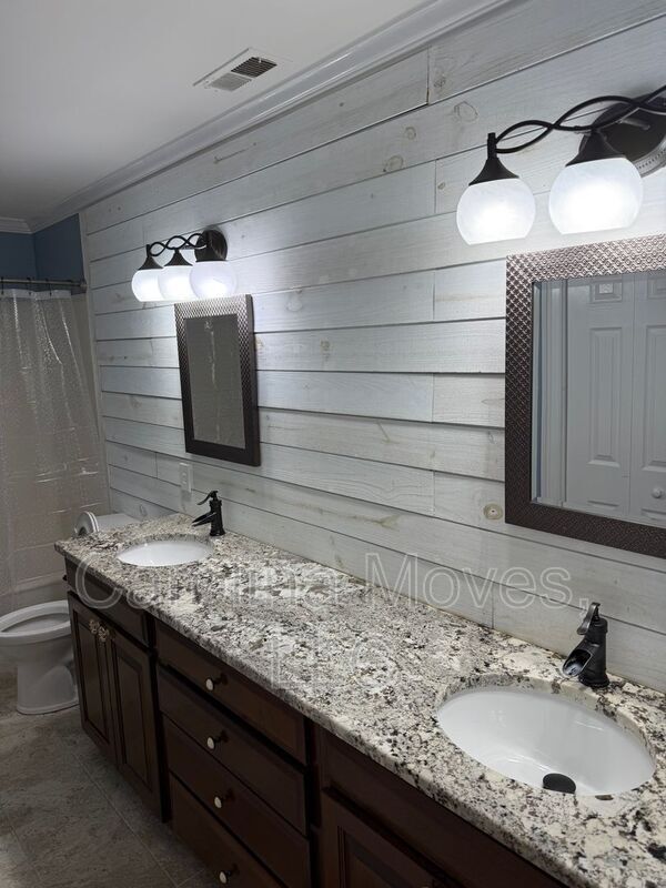 Building Photo - 113 Tupelo Dr