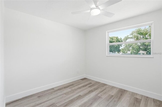 Building Photo - 1004 Idlebriar Way