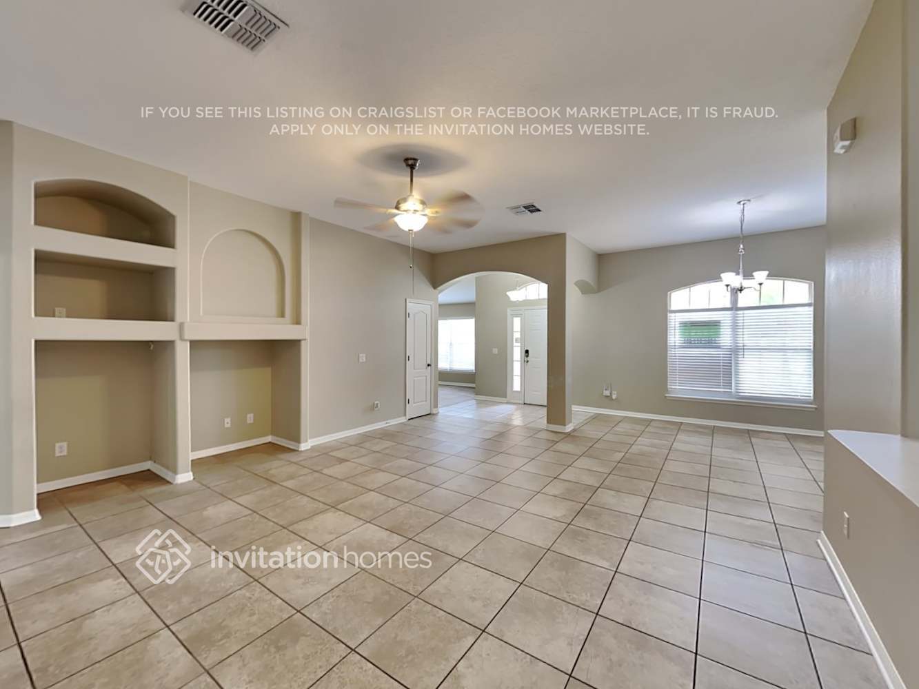 Building Photo - 10502 Smt Lks Ln