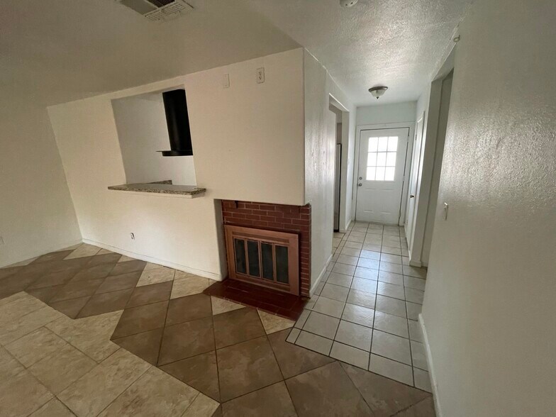 Building Photo - 1808 Franklin Ave