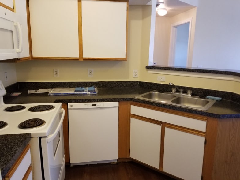 Building Photo - 2320 Gracy Farms Ln