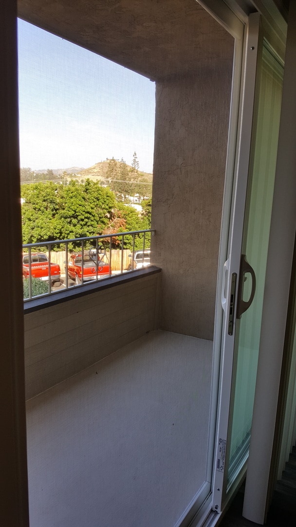 Building Photo - 2 Bed/1.5 Bath Townhouse