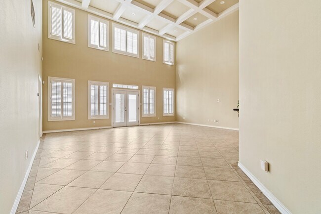 Building Photo - 413 Auburn St