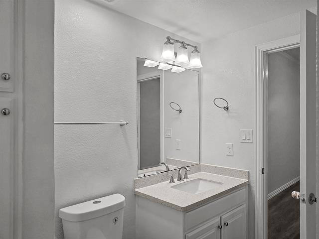 Building Photo - 1501 Cedar Elm Dr