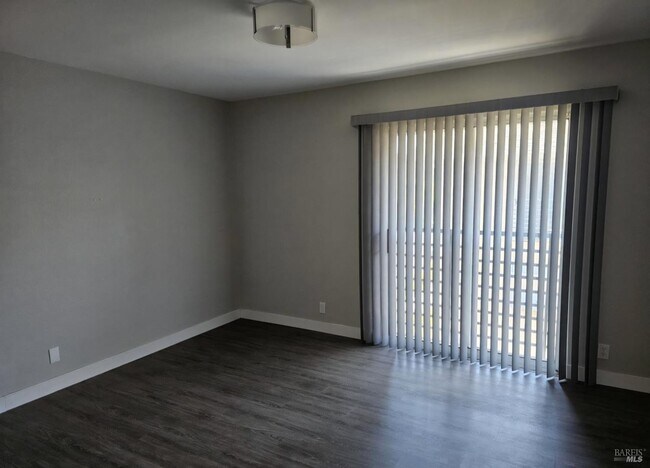 Building Photo - 1186 Pear Tree Ln