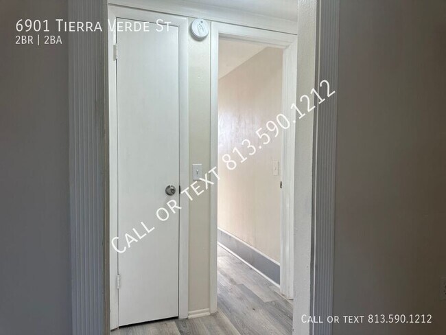 Building Photo - 6901 Tierra Verde St
