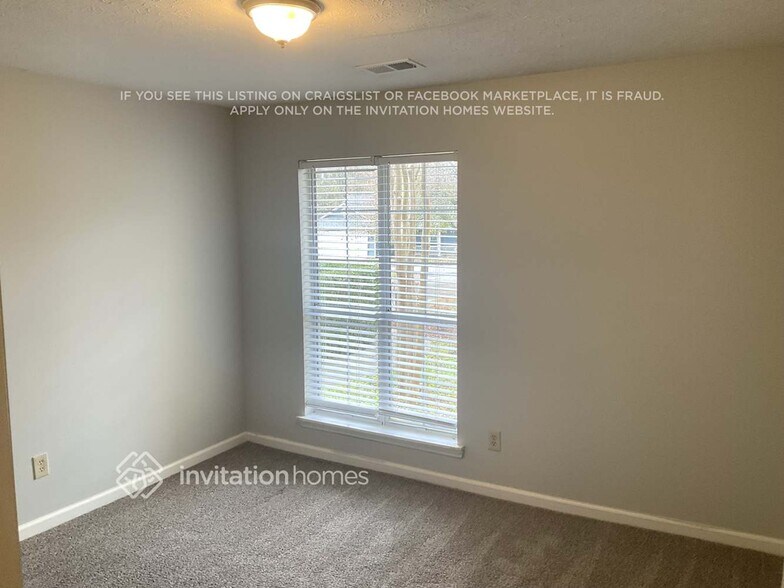 Building Photo - 4650 Adams Ln NW