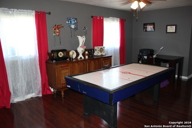 Building Photo - Great 4 Bedroom, 3 Bathroom Home Available in Scenic Hills (Cibolo/Schertz) Realtor Commission: $600