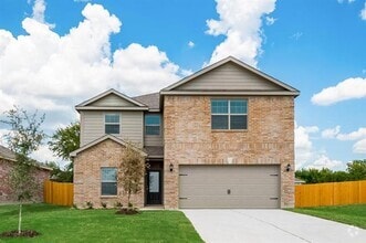 Building Photo - 1017 Calhoun Dr
