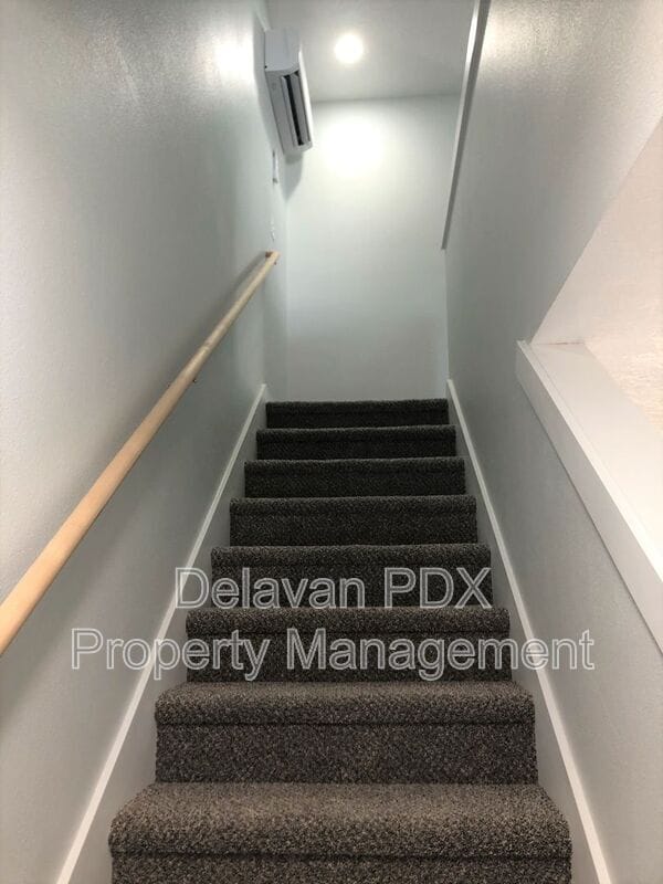Building Photo - 1396 Kimber Ct
