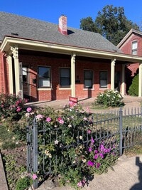 Building Photo - 1017-1019 Kentucky