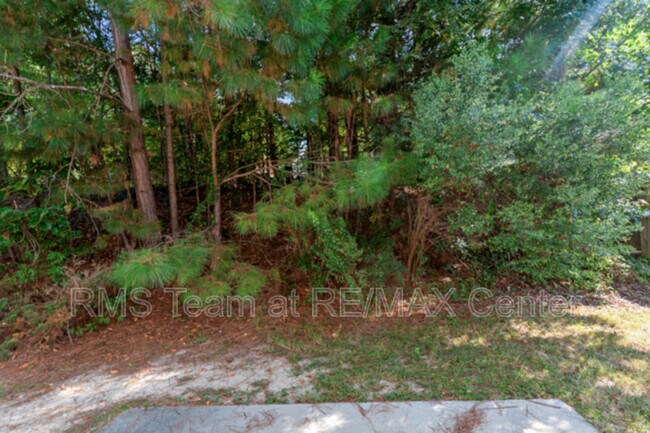 Building Photo - 2284 Oakland Spring Dr