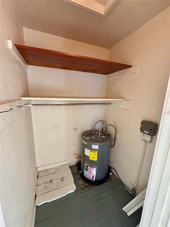 Building Photo - 610 1/2 14th St N