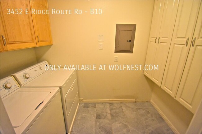 Building Photo - Breathtaking 3 Bed Eagle Mountain Condo! N...